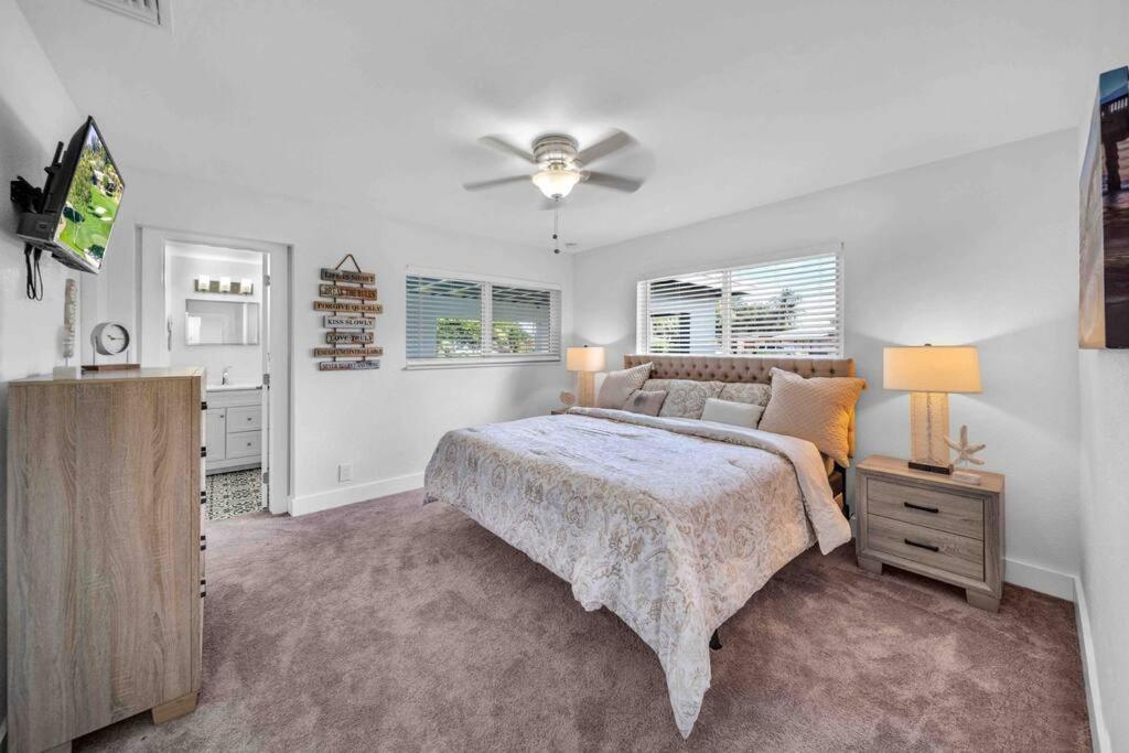 Sweet Escape 5 Br/2Ba Min From Airport And Beach フォート・ローダーデール エクステリア 写真
